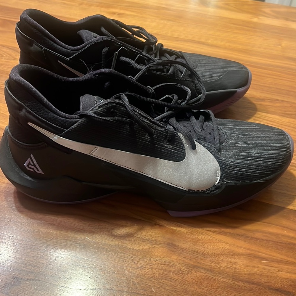 Men’s size 14 Greek freak